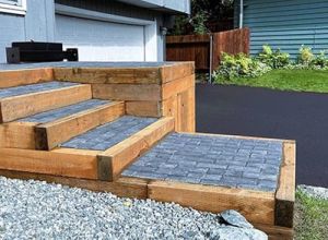 Paver walkway patio