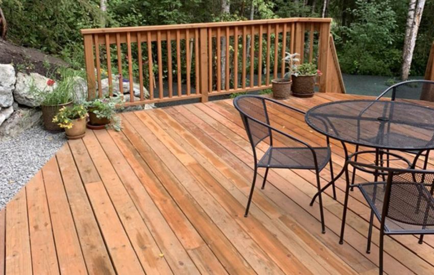 custom decks and railings